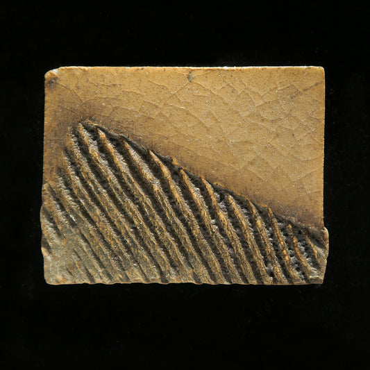 Werkzeugspuren beige-grau