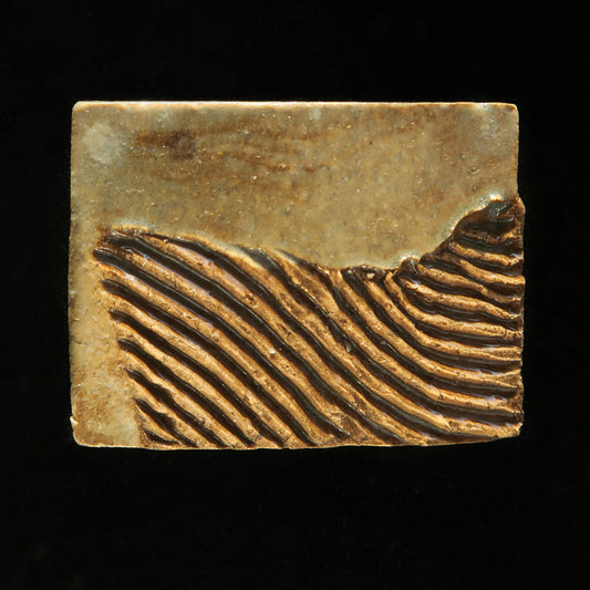 Werkzeugspuren beige-grau