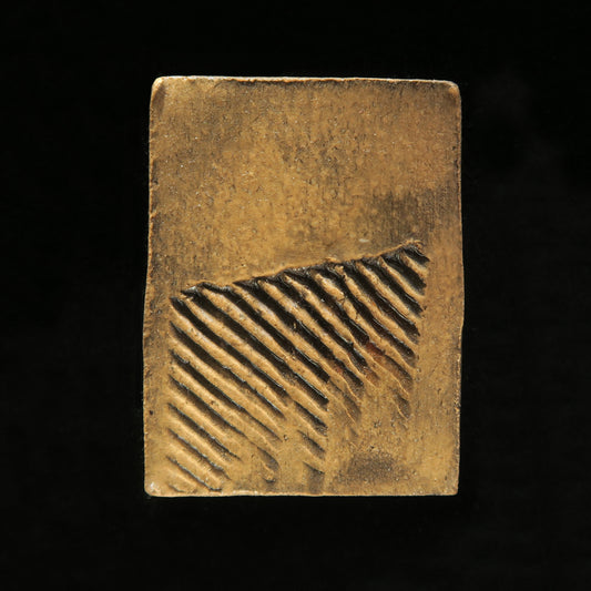 Werkzeugspuren beige-grau